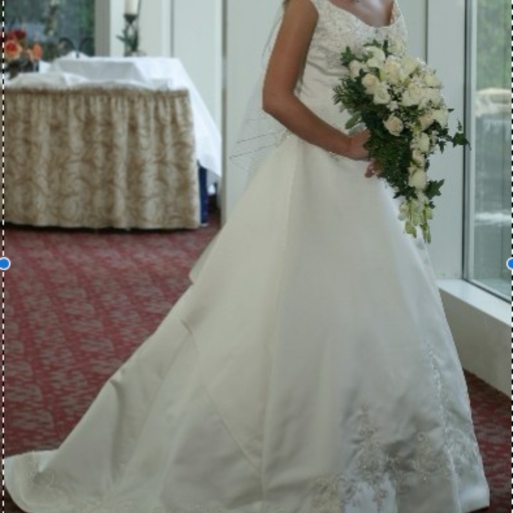 Mon Cheri Princess Wedding Dress embroidered with pearls and beads